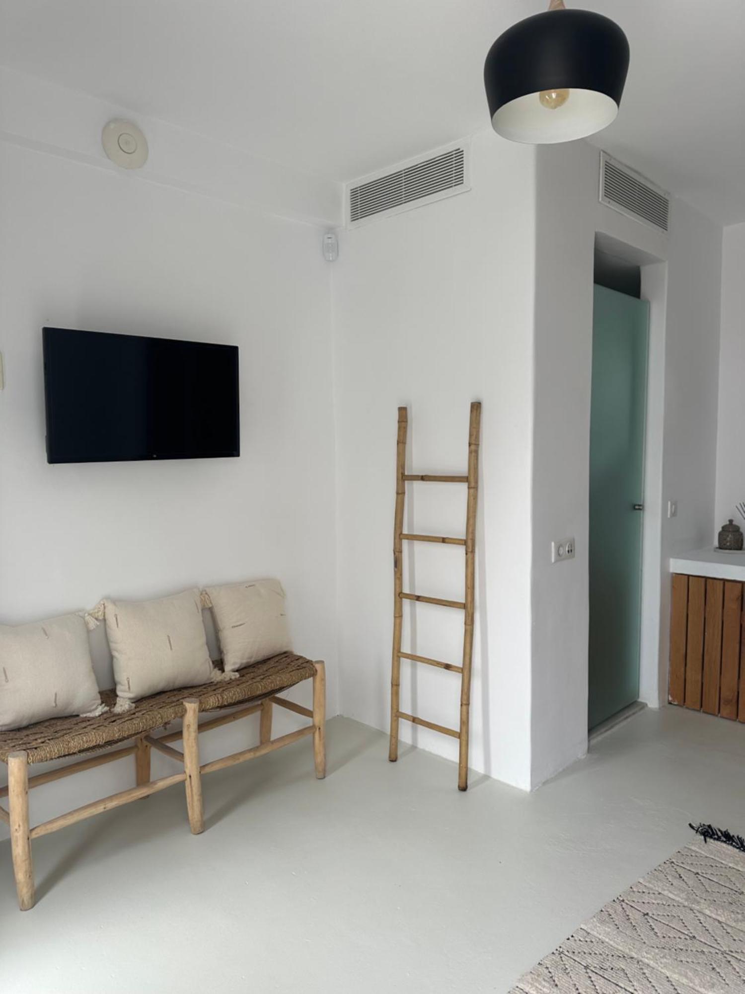 Trinity Mykonos - Beachfront Villa Platys Gialos  Exterior photo